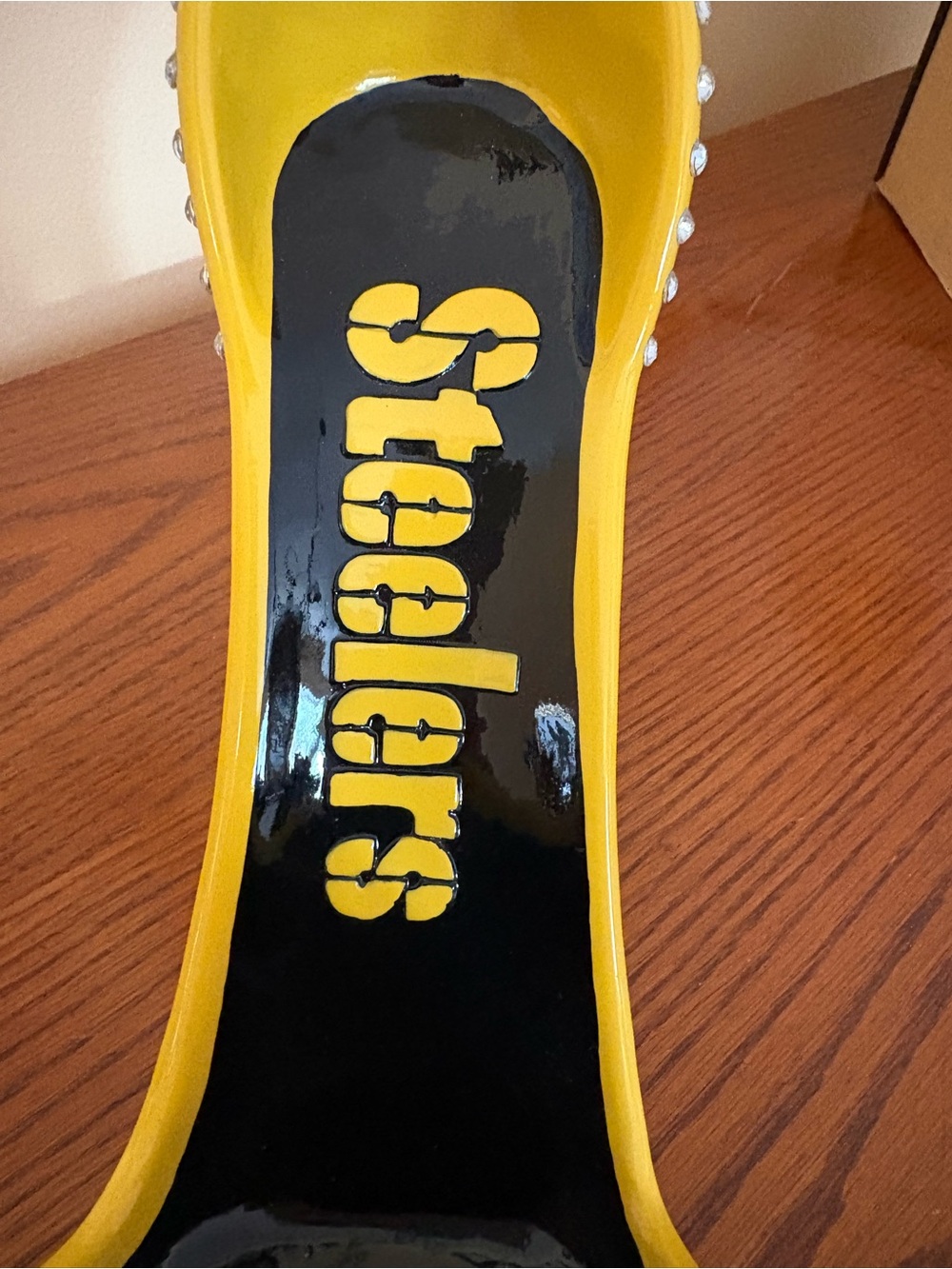Pittsburgh Steelers Black and Yellow Wine Bottle holder - Picture 4 of 6